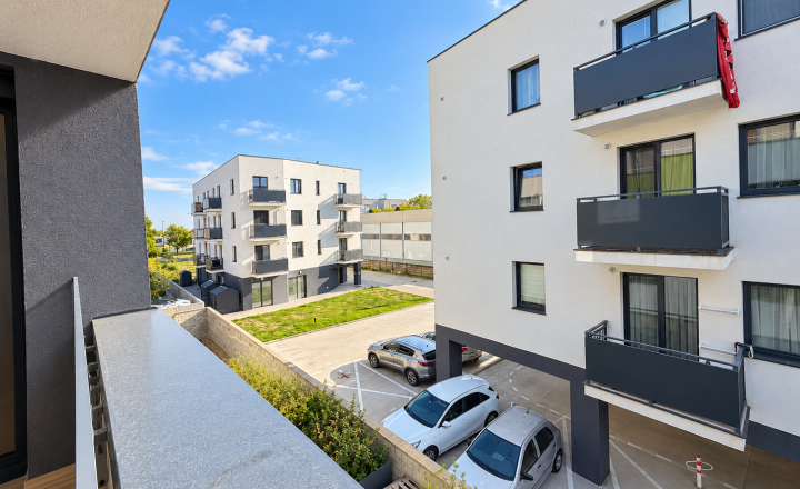 2-izbový byt novostavba 52m2 lodžia parkovanie prenájom Rovinka - fotografia 10