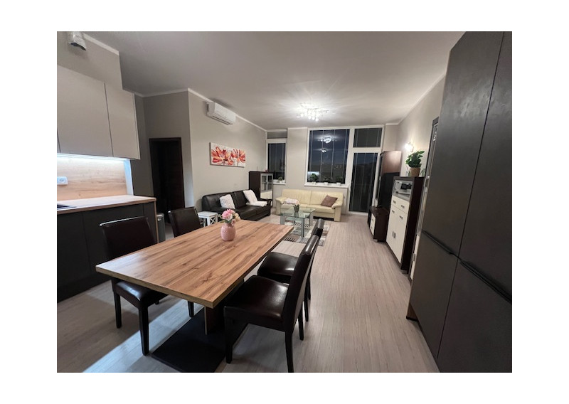 4- izbový byt, Omnia, 95.80m2, balkón, parkovanie, na prenájom v Bratislave